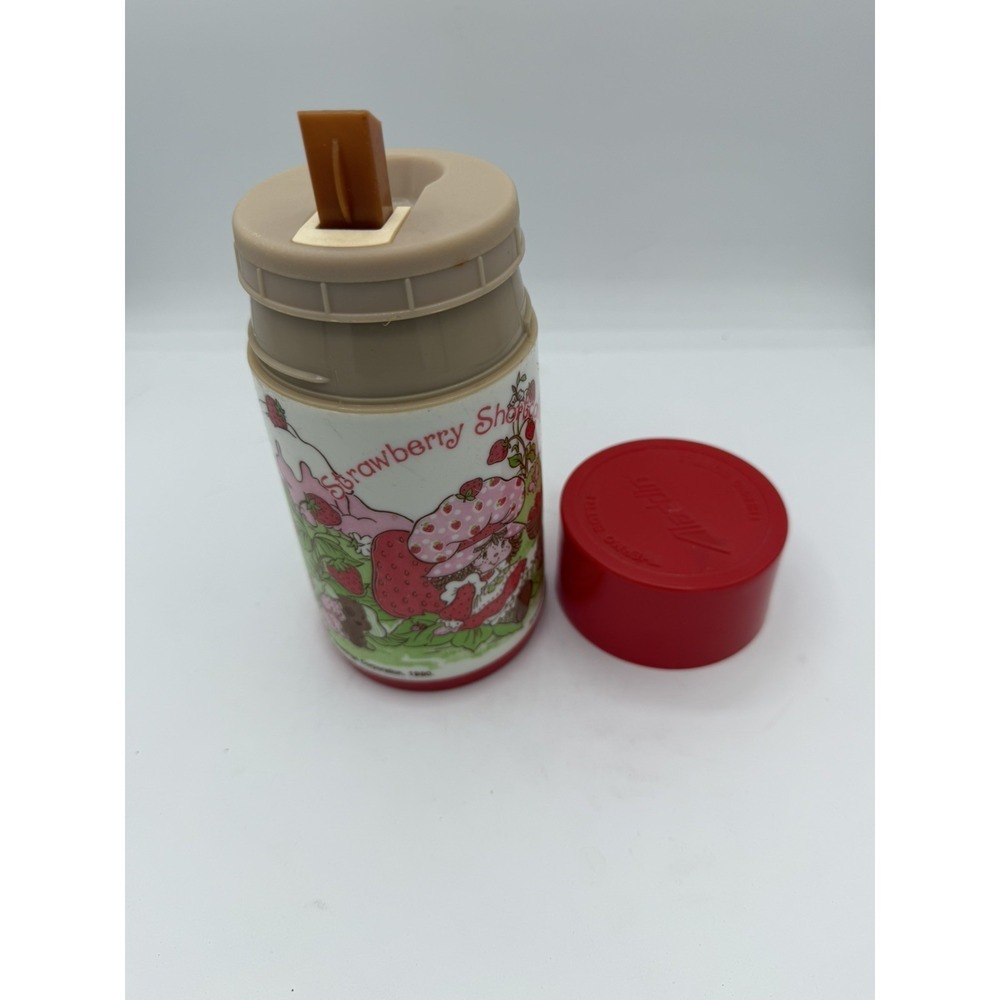 Vintage Strawberry Shortcake 1980's Thermos Complete - Picture 6 of 7